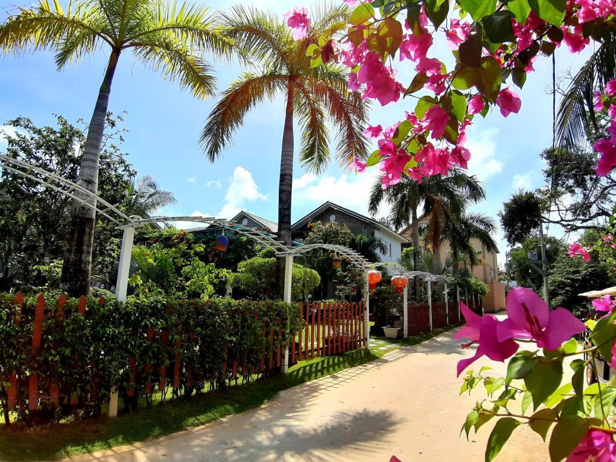 Phu Quoc Hotel Exterior photo